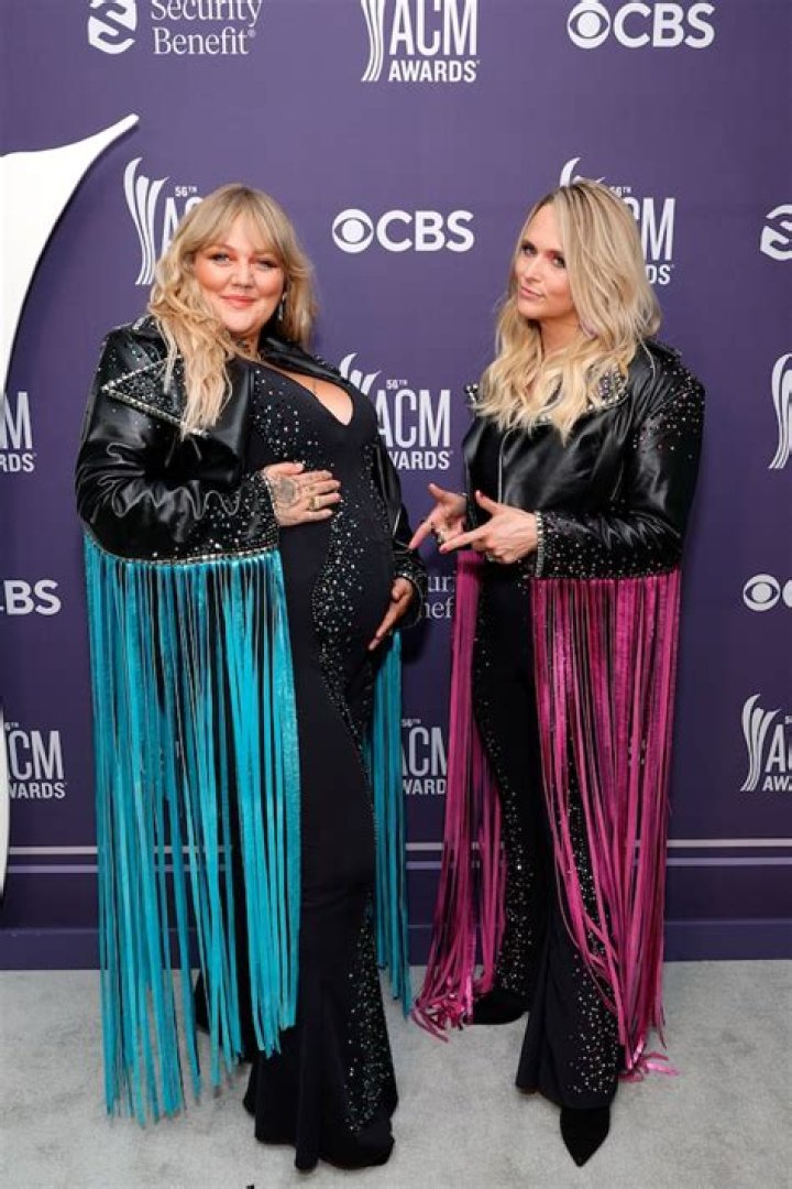 Does Elle King have a famous dad?