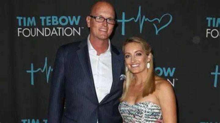 Does Scott Van Pelt Have A Wife?