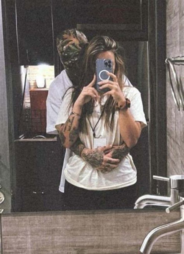 does scrim have a girlfriend