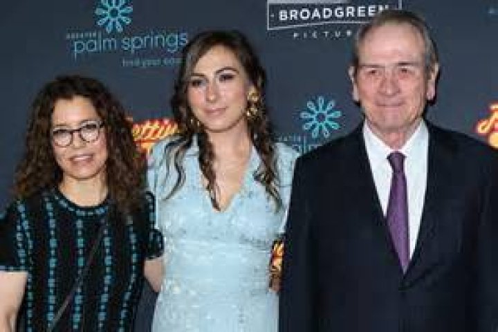 Does Tommy Lee Jones have Cancer? TRAN HUNG DAO School