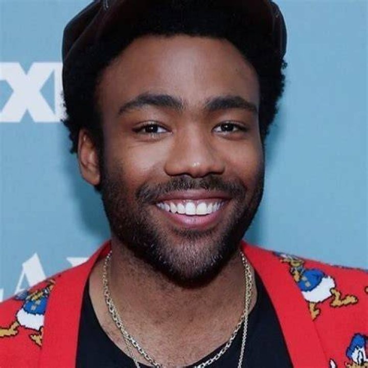 Donald Glover Age, Net Worth, Girlfriend, Family, Brother and Biography