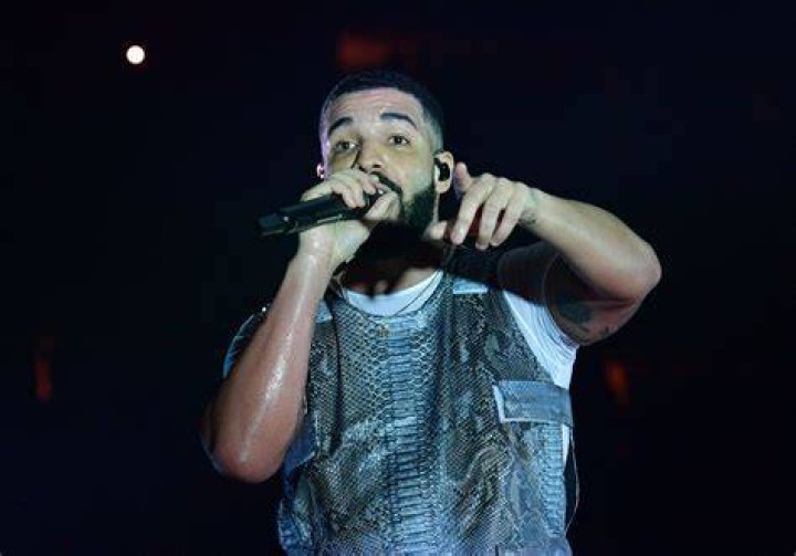 Drake Opens For 'Greatest Rapper Ever' Lil Wayne During Toronto Tour Stop