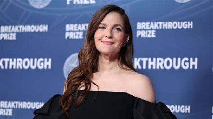 Drew Barrymore talks about her past, about drugs and her debut as a