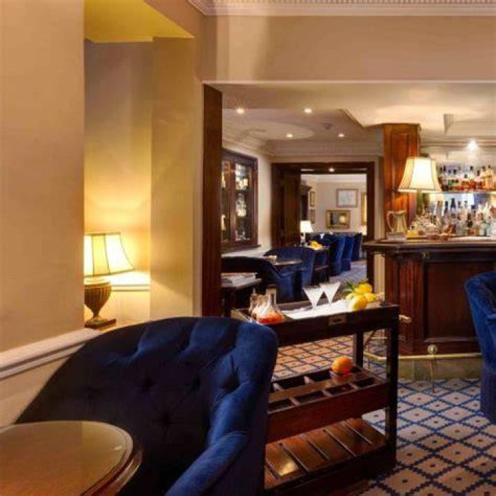 Dukes Bar, Dukes Hotel, London, England Bar Review Cond&eacute; Nast Traveler
