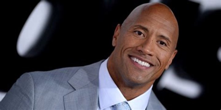 Dwayne Johnson wikip&eacute;dia, biographie, &eacute;pouse, origine, femme, nouveau
