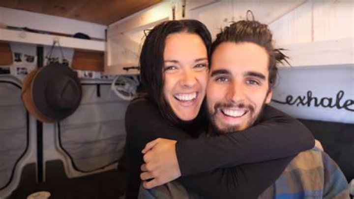 Eamon and Bec Van Lifers Turned Cabin Owners Living the Canadian Dream