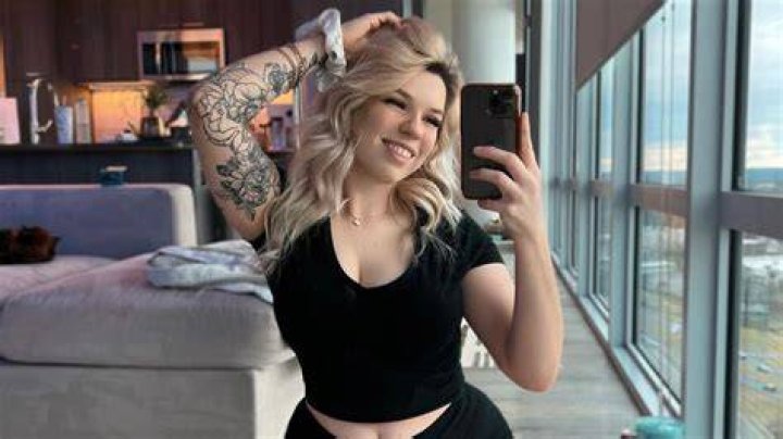 Eevie Aspen OnlyFans Leak Exposes Personal Content Online
