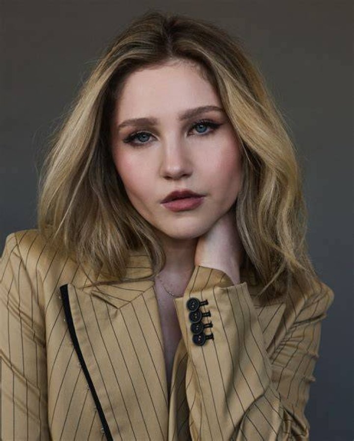 Ella Anderson Boyfriend 2022 VergeWiki