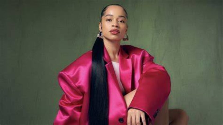 Ella Mai. Soulful R&B from London Music of the Caucasus