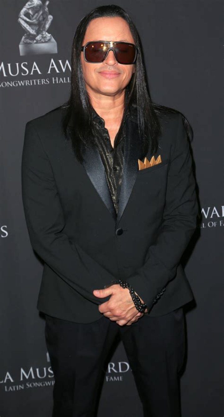 Elvis Crespo &ldquo;La Rosal&iacute;a no es mi hija&rdquo; Telemundo 52