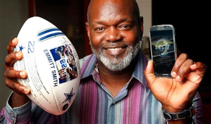 Emmitt Smith & His Beauty Queen Wife Separated After 20 Years FanBuzz