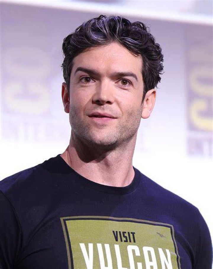 Ethan Peck and Lily Kwon Photos Photos Zimbio