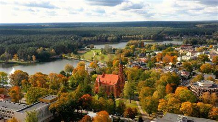 Exploring the Beauty of Brynn Woods » NetworkUstad