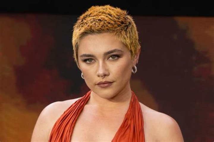 Florence Pugh Nude Pics, Sex Scenes Compilation & Topless Porn
