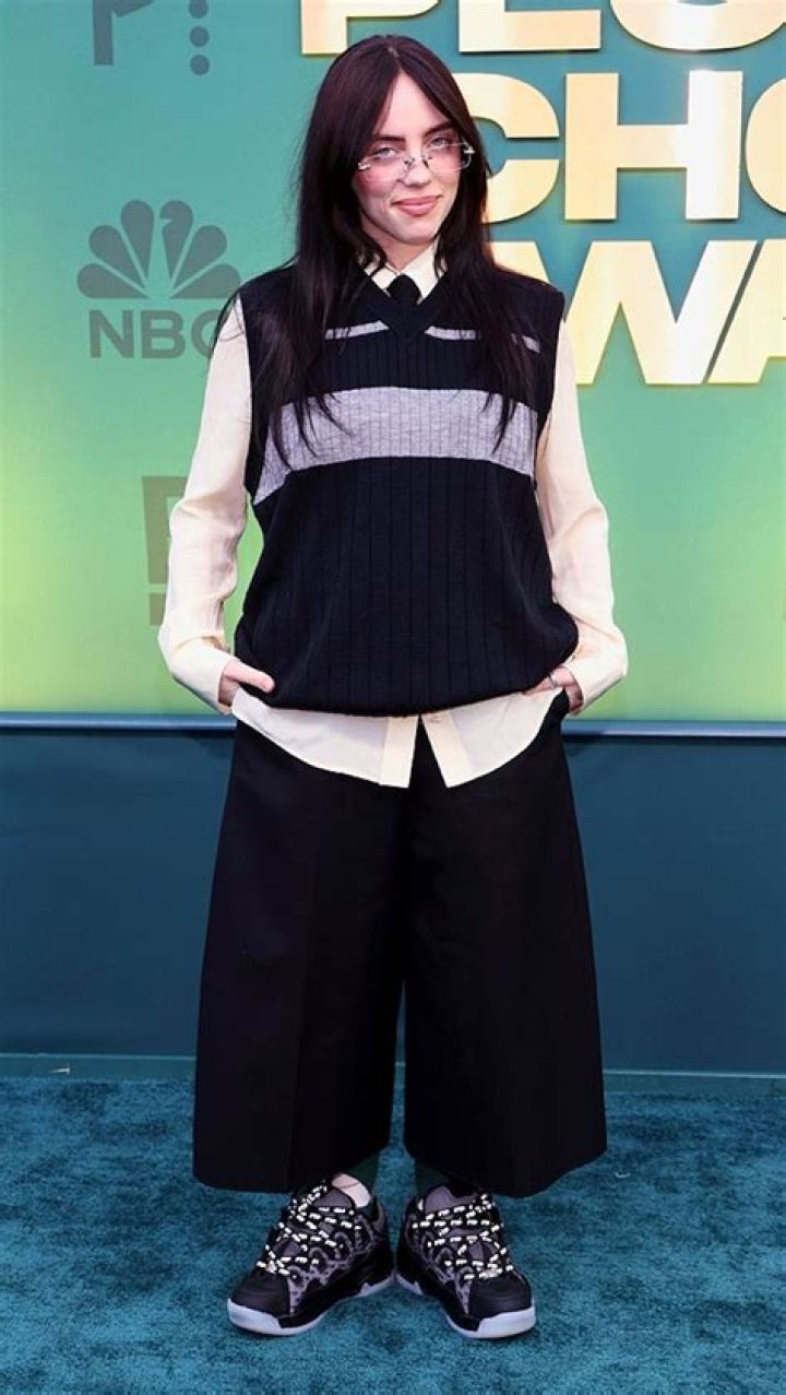 Full body pregnant billie eilish as super hot cheerl... OpenArt