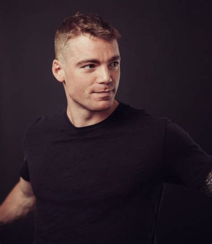 Gabriel Basso Sa biographie AlloCin&eacute;
