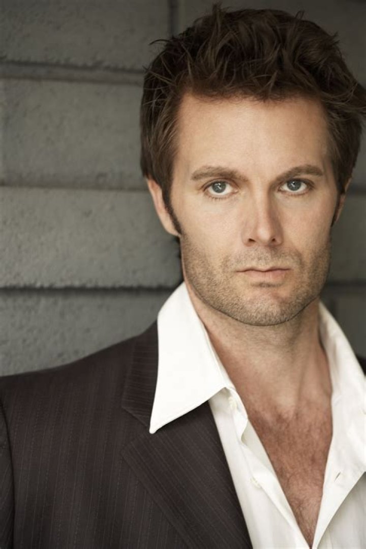 garret dillahunt Google Search Character actor, Actors, Raising hope