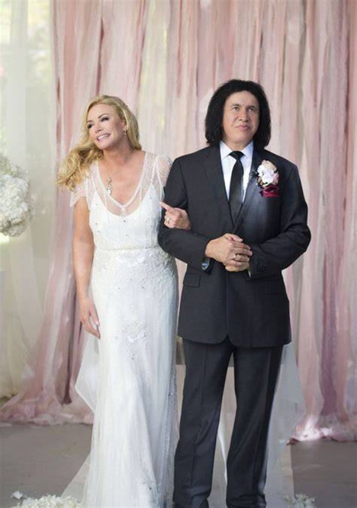 Gene Simmons&rsquo; Vow Renewal! Celebrity wedding photos, Hollywood