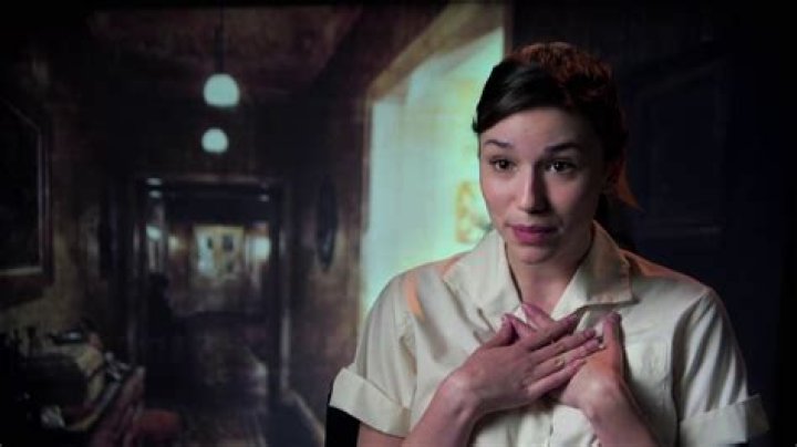 Grace Fulton Annabelle 2 / Grace Fulton Bilder Star Tv Spielfilm No