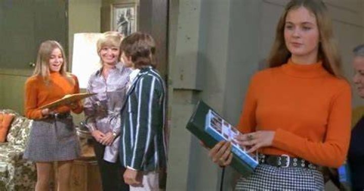 Greg Brady&rsquo;s Dream Girl Wears The Exact Same Outfit Marcia Wore To Meet