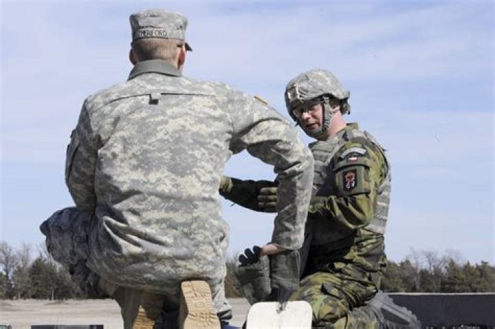 Guard Soldiers compete with Army's top 24 warriors > National Guard
