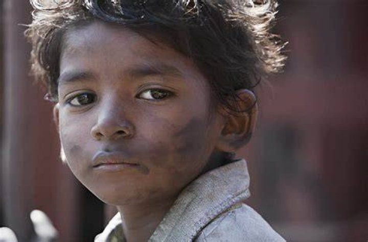 Guddu and Saroo in the Lion movie Lion movie, Lion movie 2016, Lion