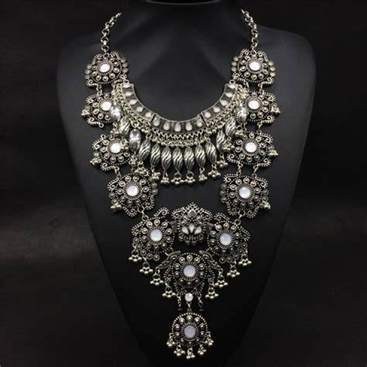 GYPSY BOHEMIAN ANTIQUE SILVER RHINESTONE STATEMENT NECKLACE