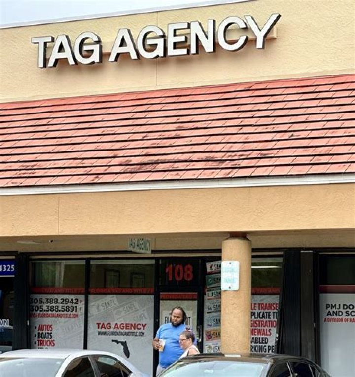 HAMMOCKS AUTO TAG AGENCY 10 Photos & 28 Reviews 10201 Hammocks Blvd