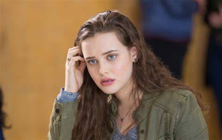 Hannah Baker character, list movies (13 Reasons Why Season 1