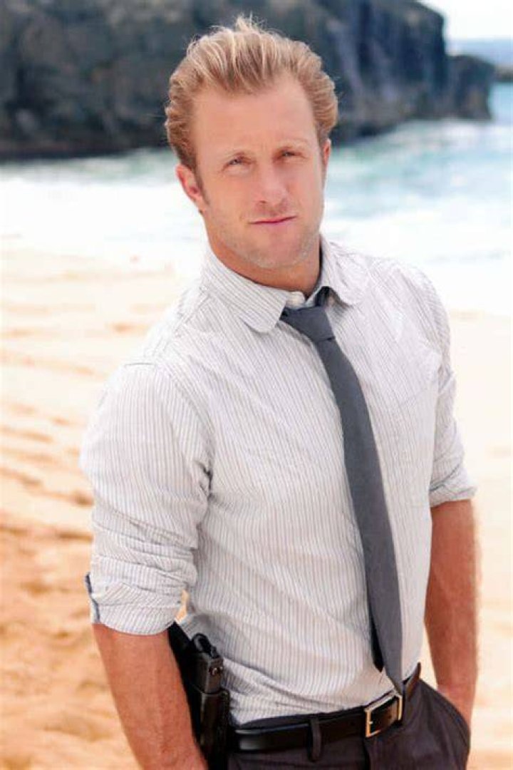 Hawaii FiveO star Scott Caan expecting first child with partner Kacy