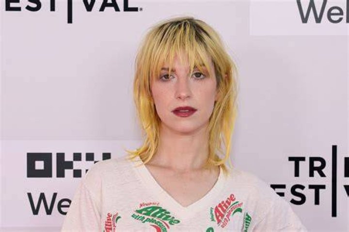 Hayley Williams (American Singer & Song Writer) ·