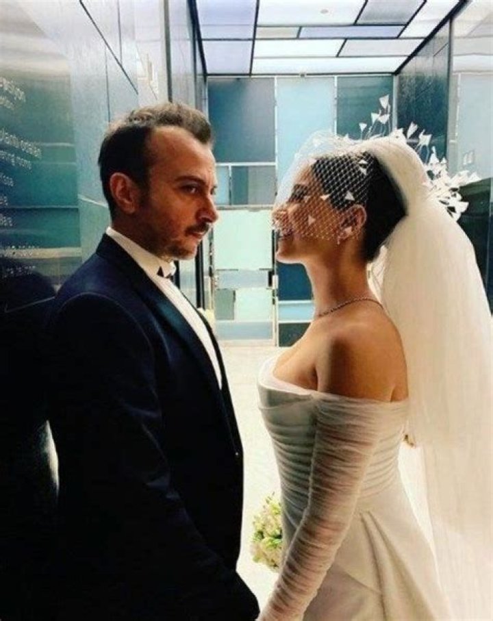 Hazal Kaya Got Married To Burak Deniz On The Set Of Bizim Hikaye