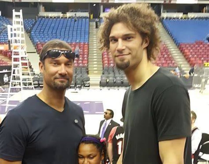 Heriberto Lopez Robin Lopez & Brook Lopez's Father Know About Him
