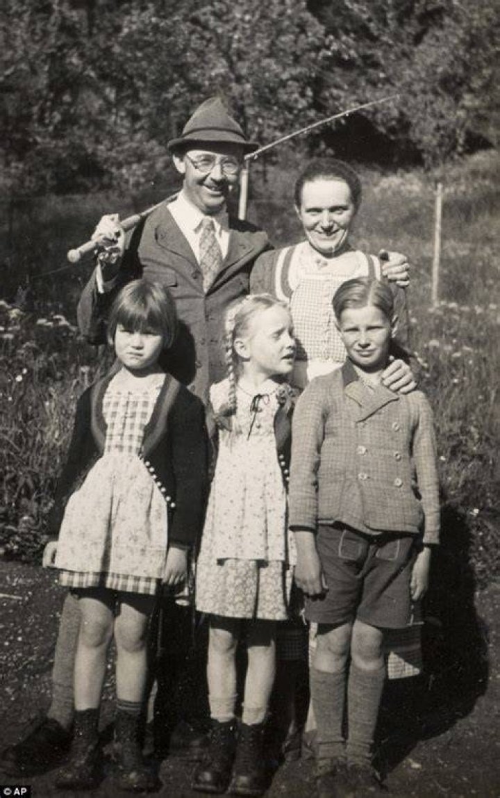 His Wife And Family Revealed