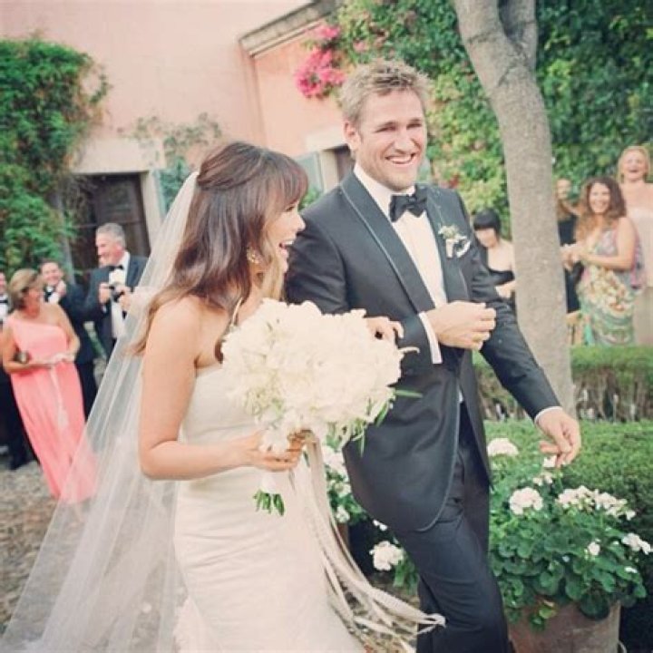 How Curtis Stone Celebrates Valentine's Day Glamour
