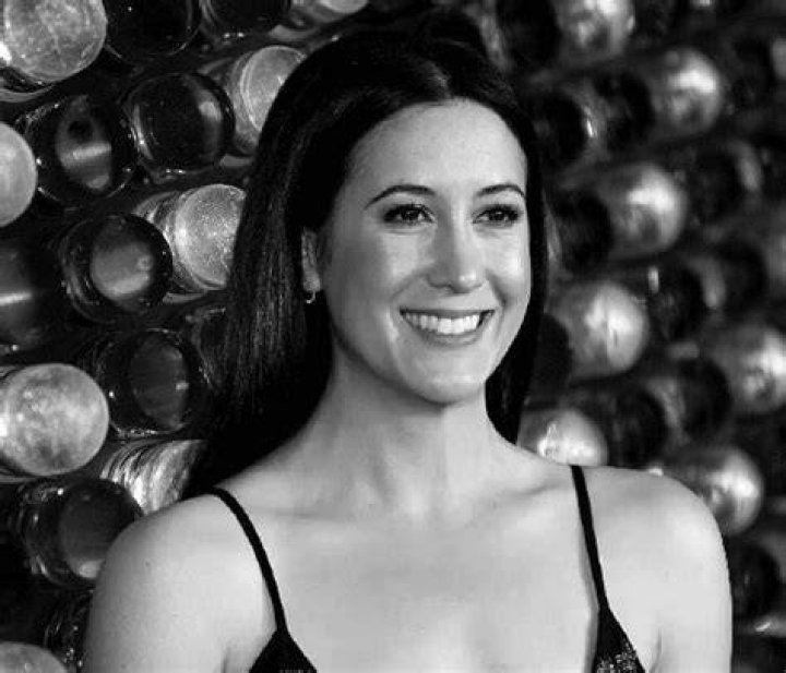 How did Vanessa Carlton get famous? ABTC