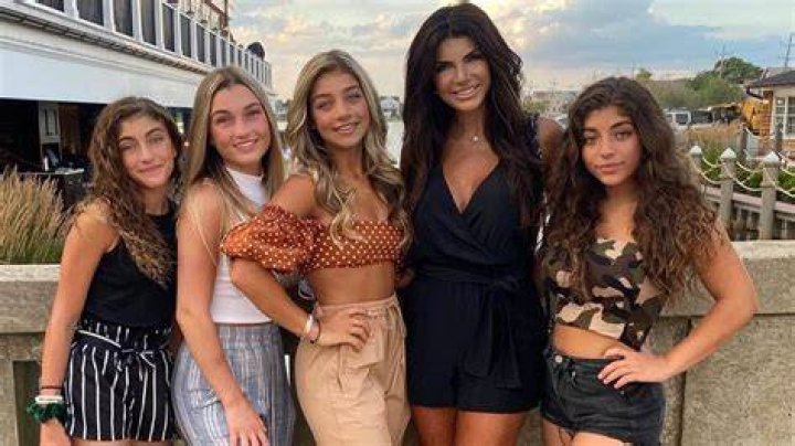 How many daughters does Teresa Giudice have? The US Sun