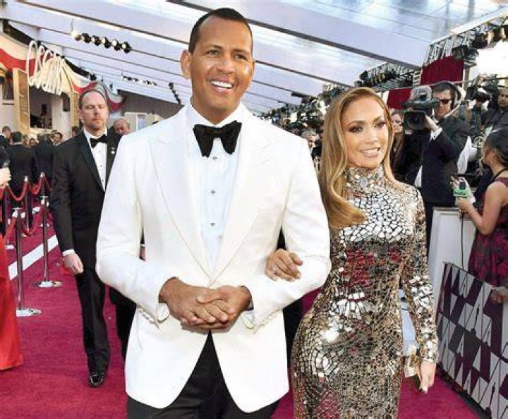 How Many Times Has J.Lo Been Engaged? How Many Times Has J.Lo Been Married?