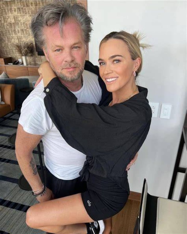 How Teddi Mellencamp's onenight stand turned into marriage [Video]
