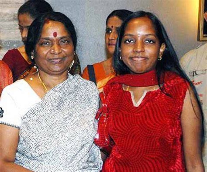 Ilayaraja wife carthopde