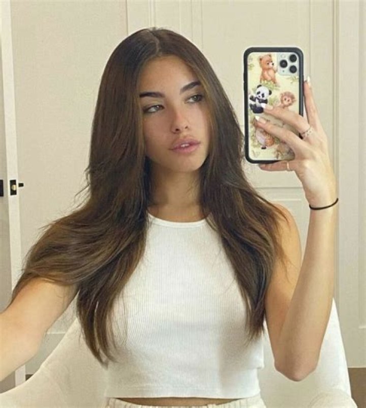 Image Shots, madison beer selfie black shirt.jpg Madison Beer Wiki