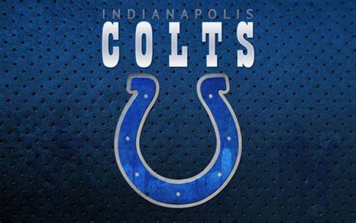 Indianapolis Colts' Carson Wentz and Wife Madison Oberg Expecting Baby