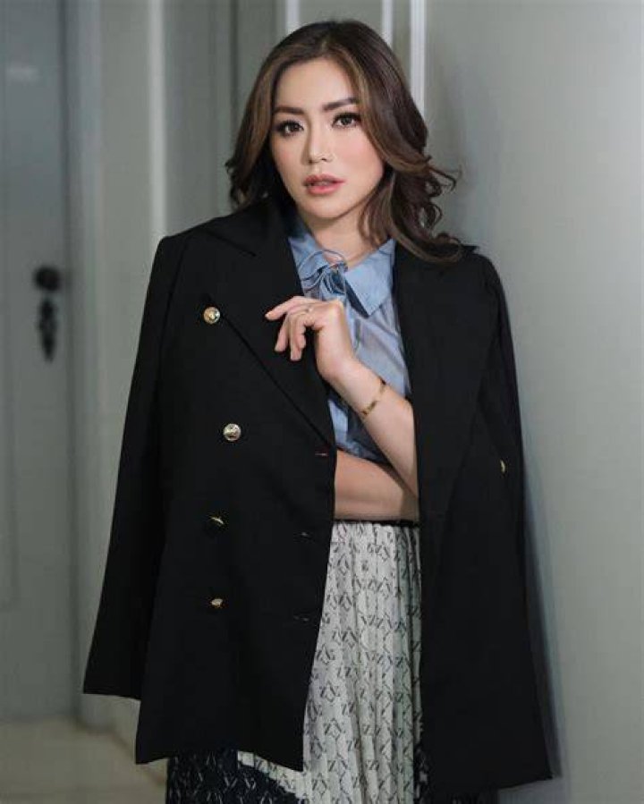 Intip Seksinya Foto Model Sarah Ardhelia Ferreti yang Rutin NgeGym