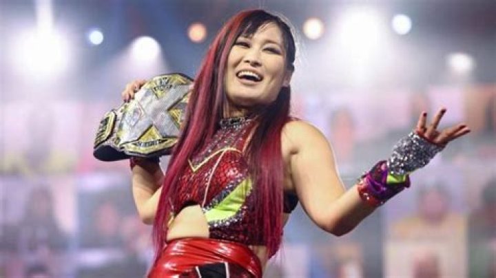 Io Shirai Wants To Form Tag Team With WWE Raw Superstar