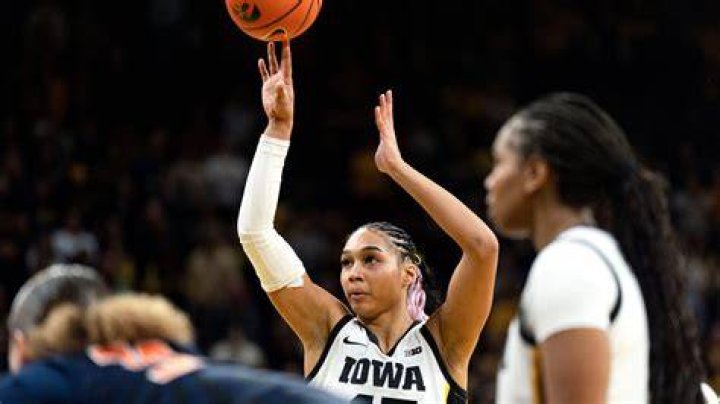 Iowa Update Stuelke amazes with 47 points
