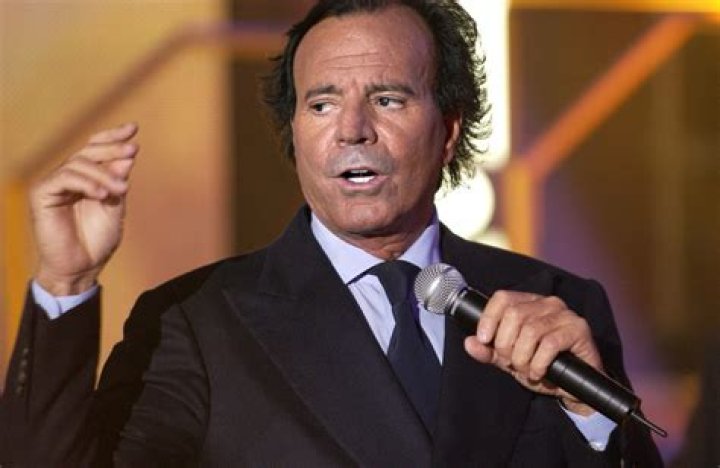 &iquest;Qu&eacute; opina Julio Iglesias de sus 'memes'?