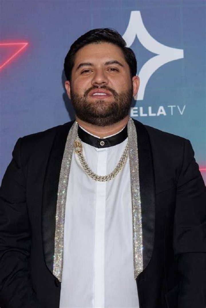 &iquest;Qui&eacute;n es Luis R Conriquez? El sonorense y su famoso Belikin El Sol