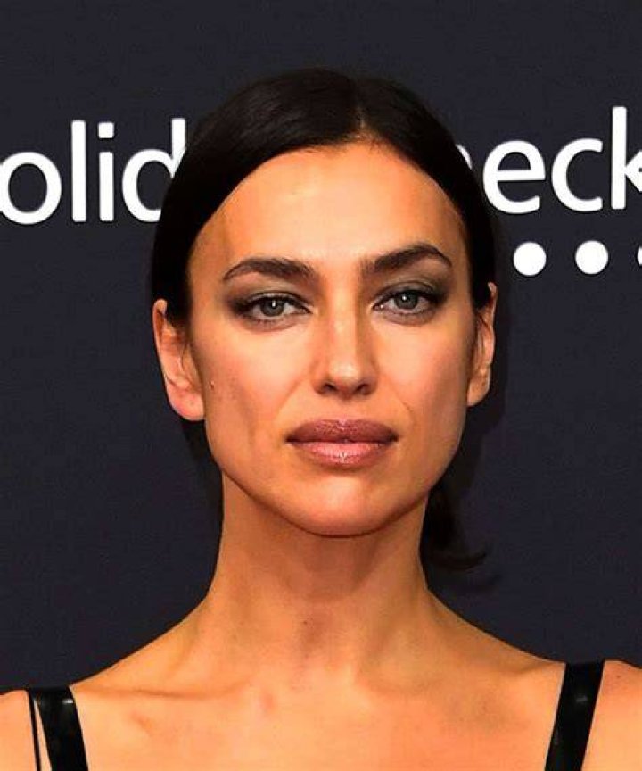 Irina Shayk Celebrity Hair and Makeup at the 2019 Oscars POPSUGAR
