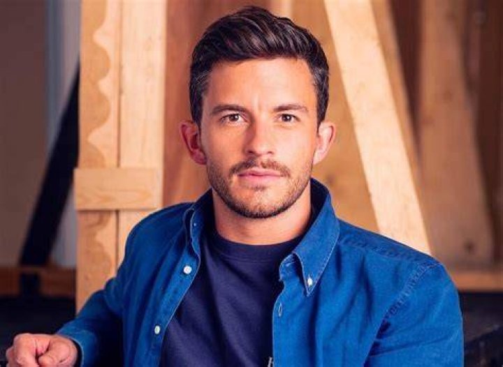 Is Jonathan Bailey Christian? Ethnicity And Family Tree