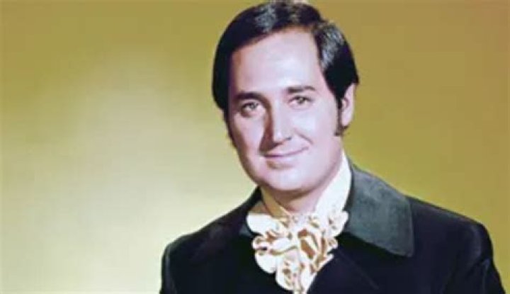 Is Neil Sedaka Gay After Being Married and Having 2 Kids?